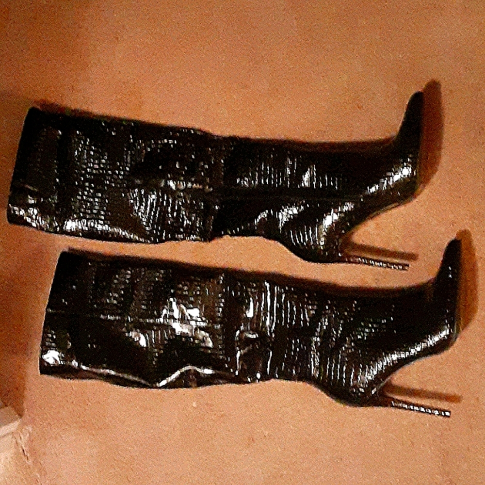 Stiletto boots
